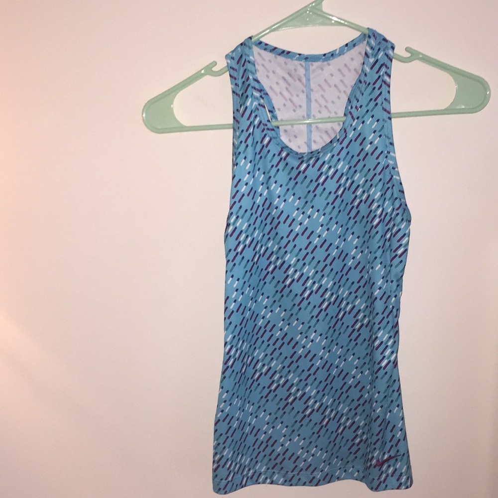 Girls medium Nike top